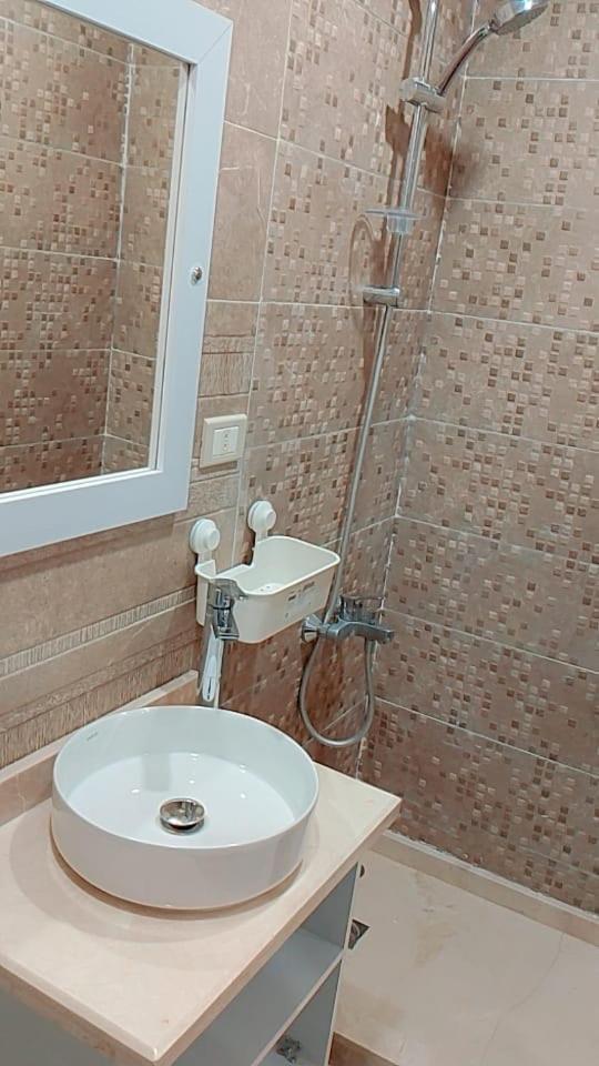 زافيرو التجمع الاول للعائلات فقط Families Only- ممنوع لسكان القاهره Appartement *